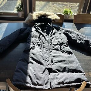 Canada Goose Kensington Black down parka